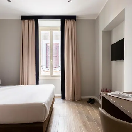 Giubbonari 게스트하우스 4*